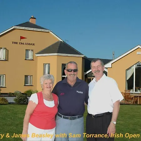 Guest house The 19th Golf 4*